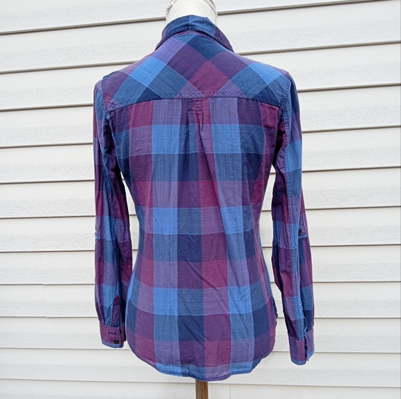 🪻Small Blue and Purple Plaid Cozy Button Up Blouse, Great Condition! Vibrant! - Picture 2 of 9